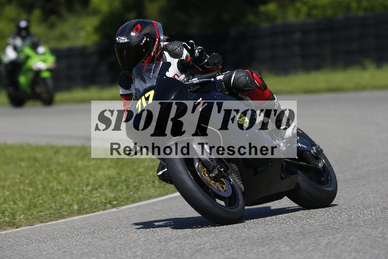 /Archiv-2024/29 12.06.2024 MOTO.CH Track Day ADR/Gruppe blau/717